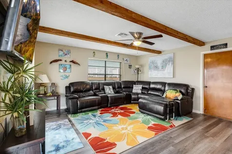 1222 Oahu Drive Galveston TX 77554
