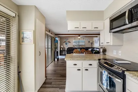 1222 Oahu Drive Galveston TX 77554