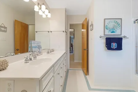 1222 Oahu Drive Galveston TX 77554