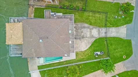 1222 Oahu Drive Galveston TX 77554
