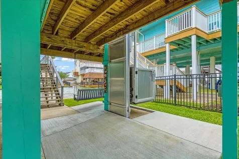 1222 Oahu Drive Galveston TX 77554