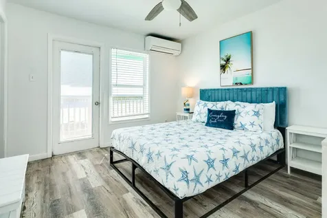 101 Pelican Place 7 Surfside Beach TX 77541