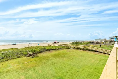 101 Pelican Place 7 Surfside Beach TX 77541