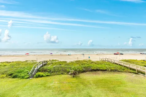 101 Pelican Place 7 Surfside Beach TX 77541