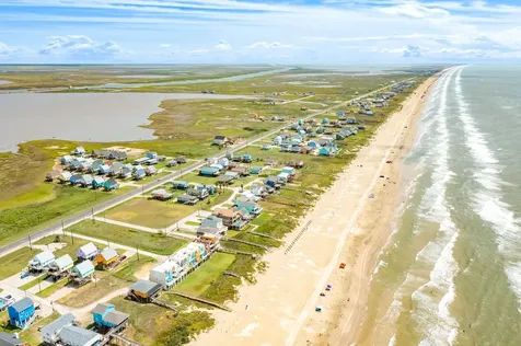 101 Pelican Place 7 Surfside Beach TX 77541