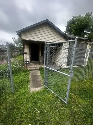 2124 Staples Street Houston TX 77026