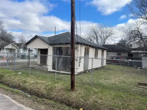 2124 Staples Street Houston TX 77026