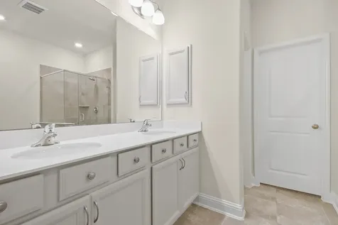 15 Heirloom Garden Place The Woodlands TX 77354