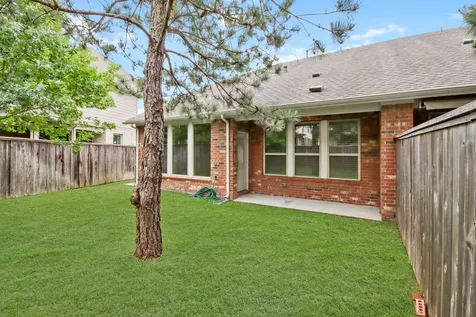 15 Heirloom Garden Place The Woodlands TX 77354