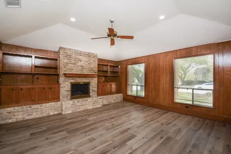 10811 Vickijohn Court Houston TX 77071
