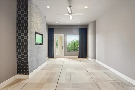 309 Glenwood Drive Houston TX 77007