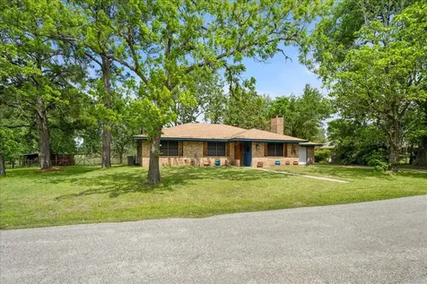 795 Bader Road Bellville TX 77418