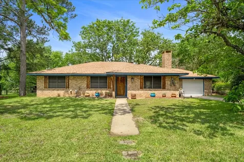 795 Bader Road Bellville TX 77418