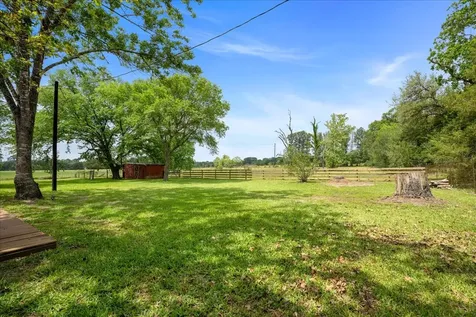 795 Bader Road Bellville TX 77418