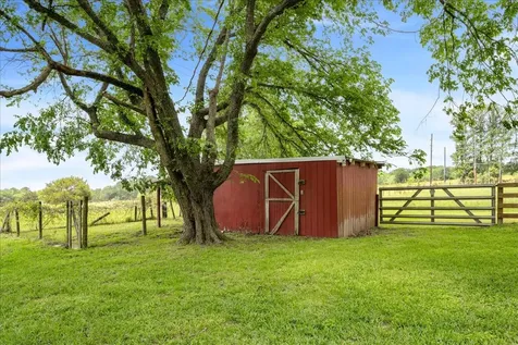 795 Bader Road Bellville TX 77418