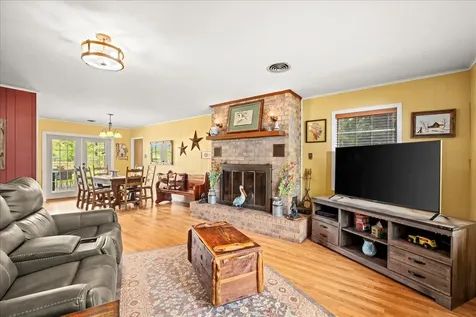 795 Bader Road Bellville TX 77418