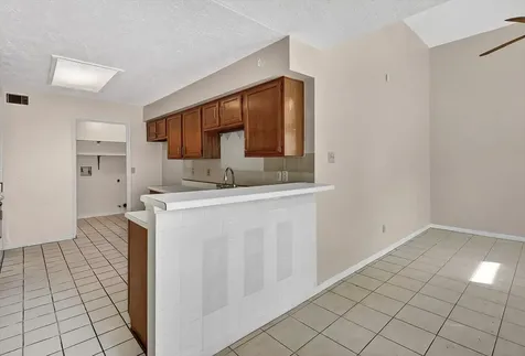 8667 Vinkins Road Houston TX 77071