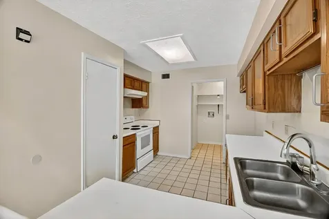 8667 Vinkins Road Houston TX 77071