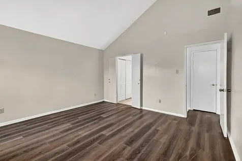 8667 Vinkins Road Houston TX 77071