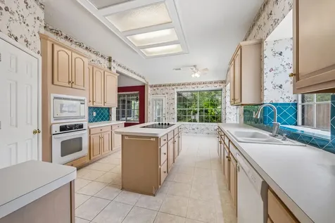 2317 Champion Drive Pearland TX 77581