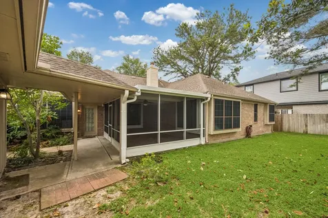 2317 Champion Drive Pearland TX 77581