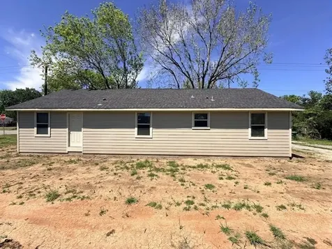102 Elmfield Street Houston TX 77047