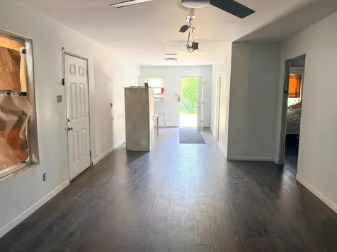 102 Elmfield Street Houston TX 77047