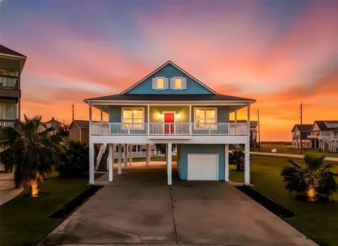 3910 Palmdale Court Galveston TX 77554