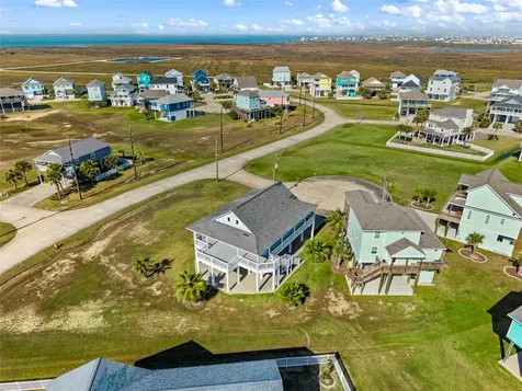 3910 Palmdale Court Galveston TX 77554