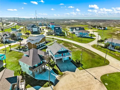 3910 Palmdale Court Galveston TX 77554