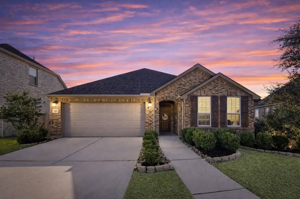 10910 Avana Falls Lane Richmond TX 77406