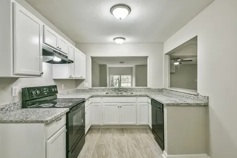 500 Farrer Street Angleton TX 77515