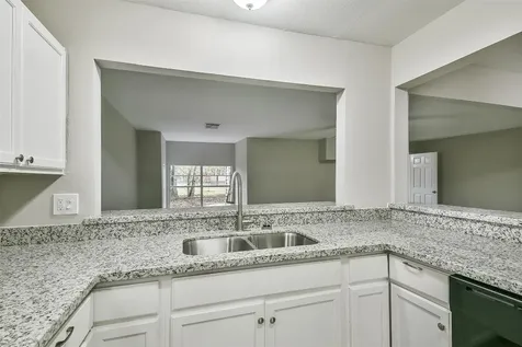 500 Farrer Street Angleton TX 77515