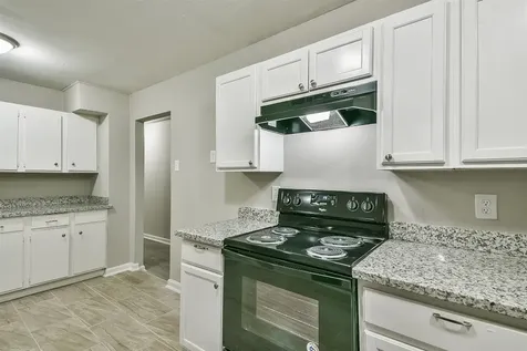500 Farrer Street Angleton TX 77515