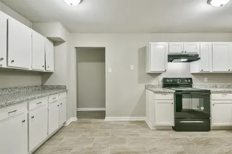 500 Farrer Street Angleton TX 77515