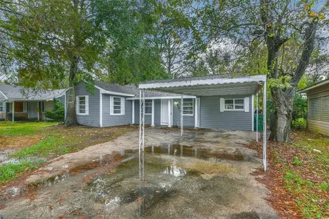 500 Farrer Street Angleton TX 77515