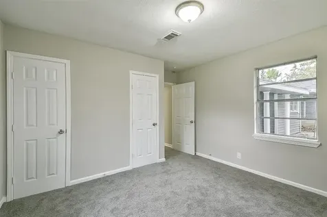 500 Farrer Street Angleton TX 77515