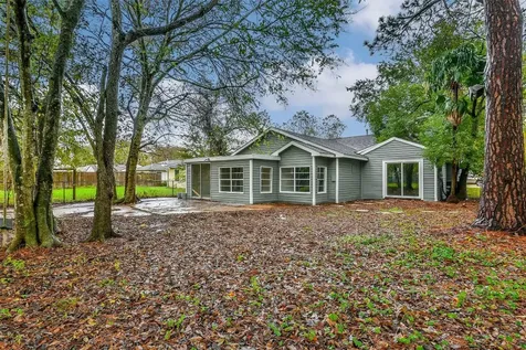500 Farrer Street Angleton TX 77515