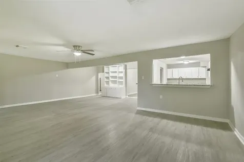 500 Farrer Street Angleton TX 77515