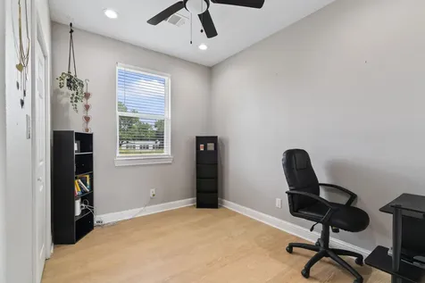 7393 Fairway Drive B Houston TX 77087