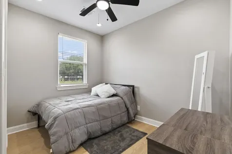 7393 Fairway Drive B Houston TX 77087