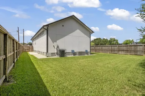 7393 Fairway Drive B Houston TX 77087