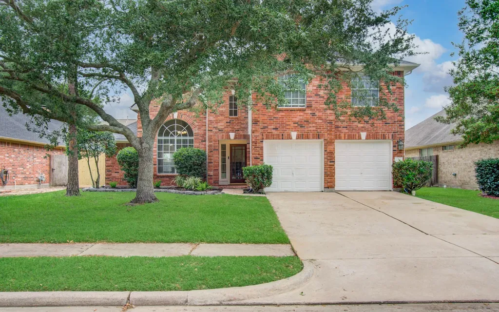 6801 Paigetree Lane Pearland TX 77584