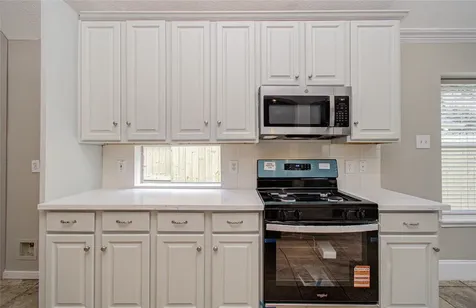 6801 Paigetree Lane Pearland TX 77584