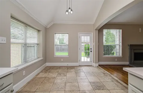 6801 Paigetree Lane Pearland TX 77584