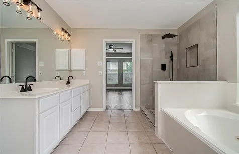 6801 Paigetree Lane Pearland TX 77584