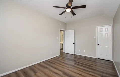 6801 Paigetree Lane Pearland TX 77584