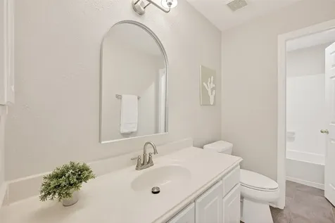 87 N Auburn Path Circle Drive The Woodlands TX 77382