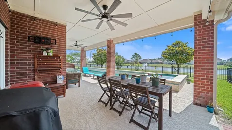 17226 Elverson Oaks Drive Tomball TX 77377