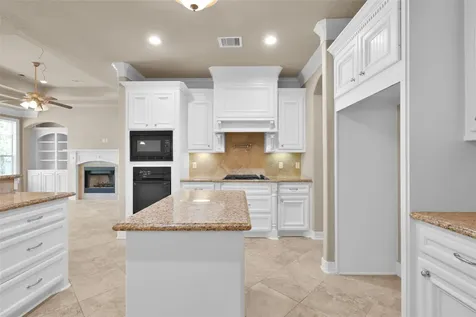 19841 S Plantation Estates Drive Porter TX 77365
